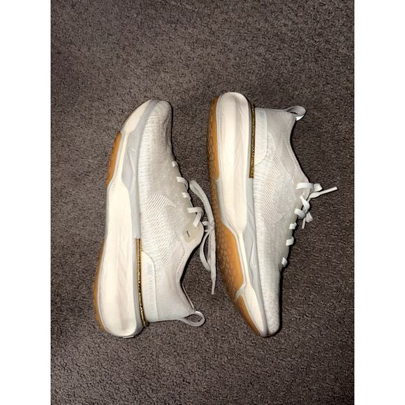 Nike Women's ZOOMX Invincible 3 Running Shoes - Picture 3 of 8